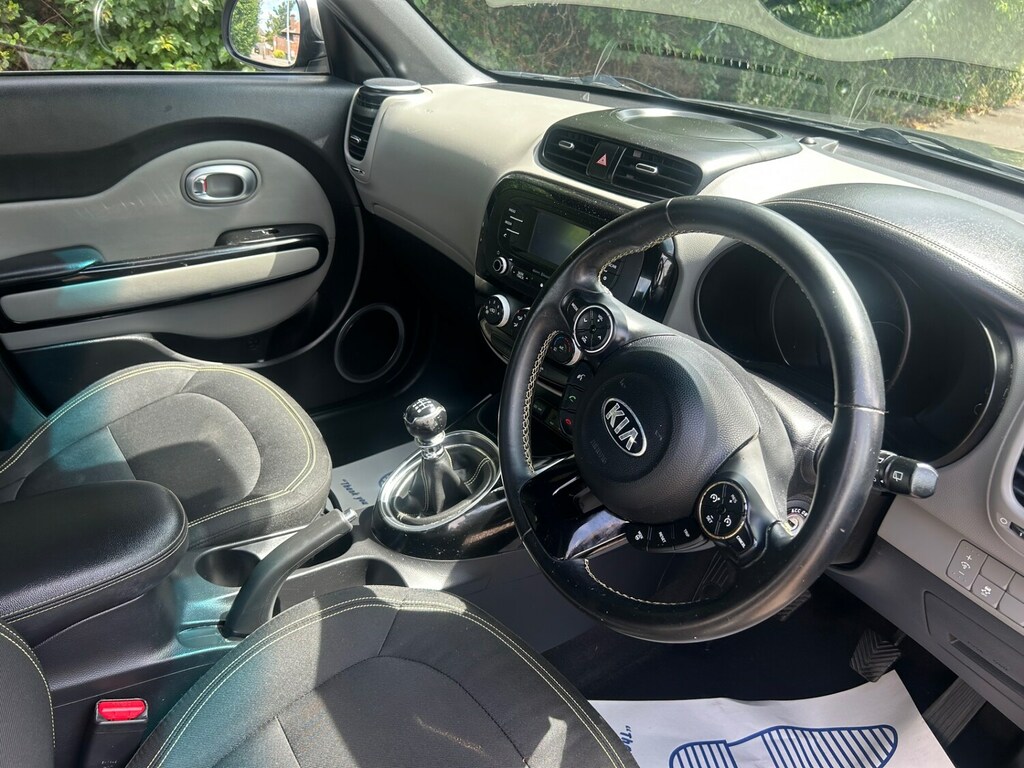 Kia Soul 1.6 Crdi Connect 126 Bhp White #9