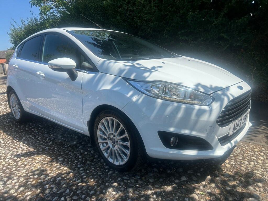 Ford Fiesta 1.0 Ecoboost Titanium AU13YDF White #2