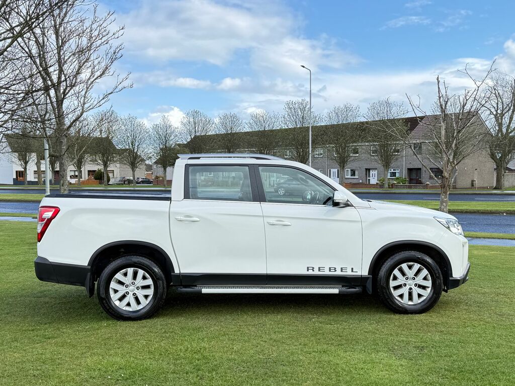 SsangYong Musso 2.2D Rebel Pickup Double Cab 4Wd E WD23TTF White #6