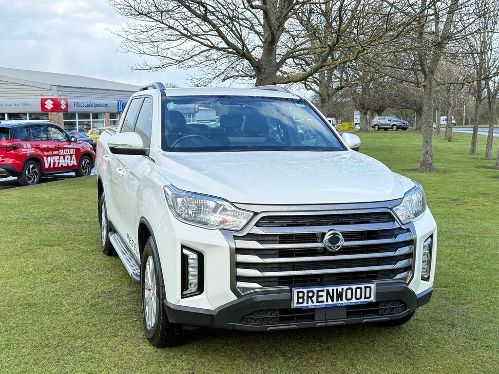 SsangYong Musso 2.2D Rebel Pickup Double Cab 4Wd E WD23TTF White #2