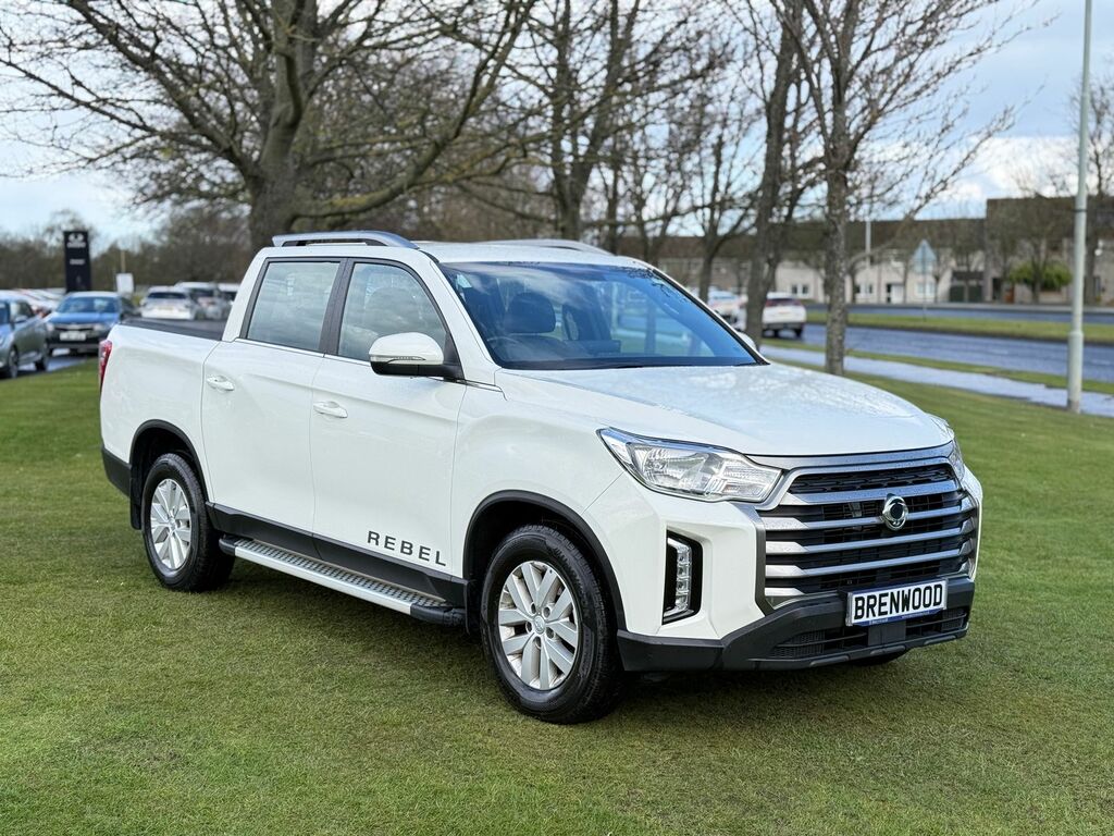SsangYong Musso 2.2D Rebel Pickup Double Cab 4Wd E White
