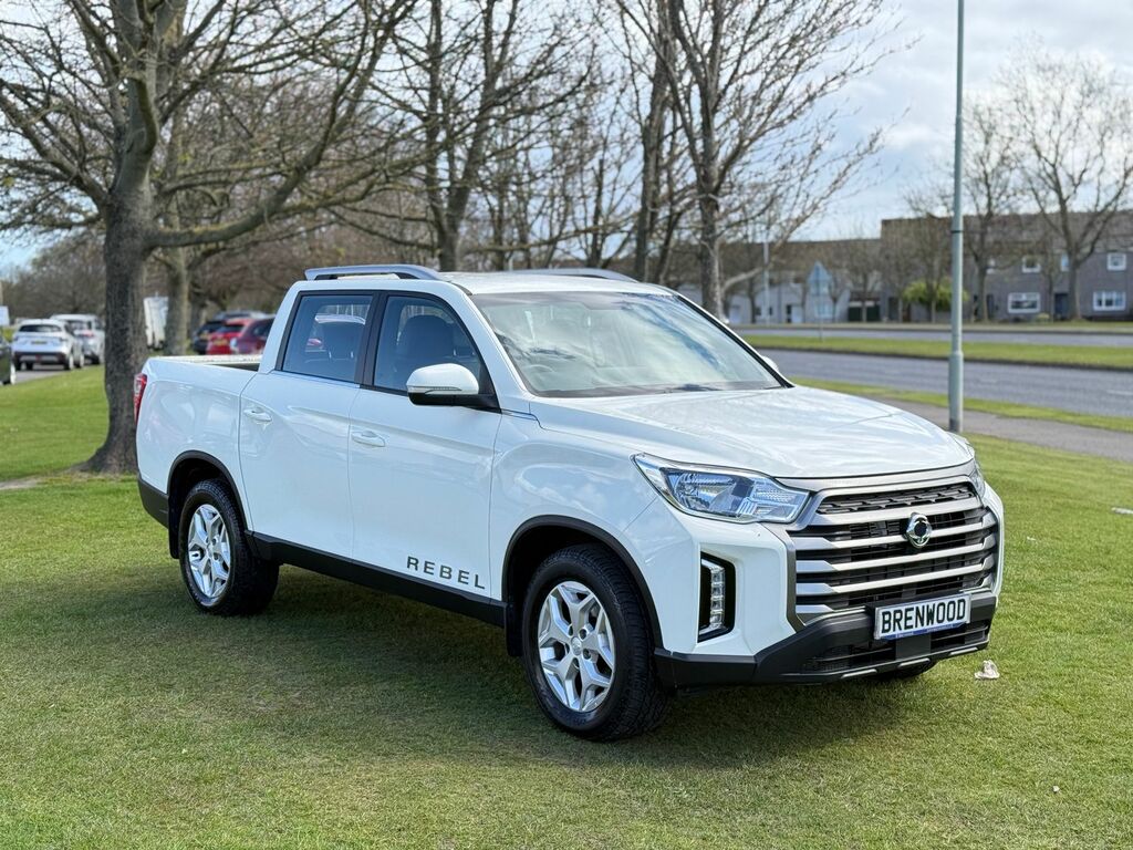 SsangYong Musso 2.2D Rebel Pickup Double Cab 4Wd E White