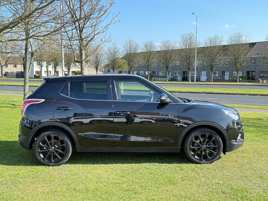 SsangYong Tivoli 1.6 E-xgi Elx Suv Euro 6 Ss Black #6