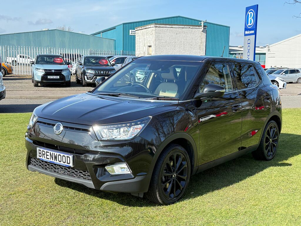SsangYong Tivoli 1.6 E-xgi Elx Suv Euro 6 Ss Black #3