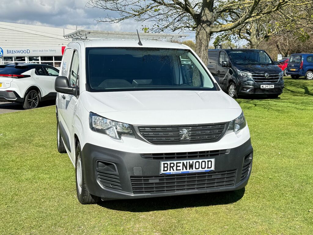 Peugeot Partner 1.5 Bluehdi 1000 Professional Premium Standard P NC73MGZ White #2