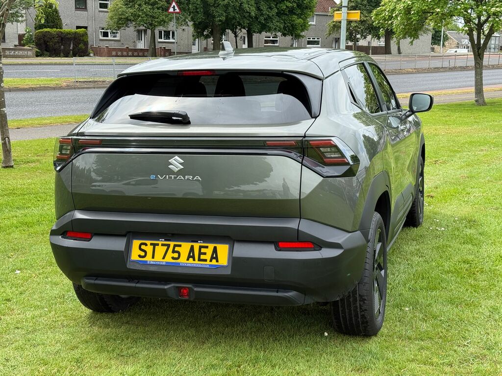 Suzuki Vitara 61Kwh Motion Suv 174 Ps ST75AEA Green #6