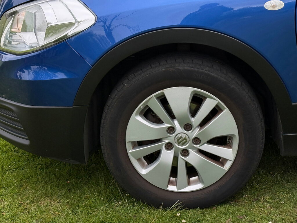 Suzuki SX4 S Cross Hatchback Red #10