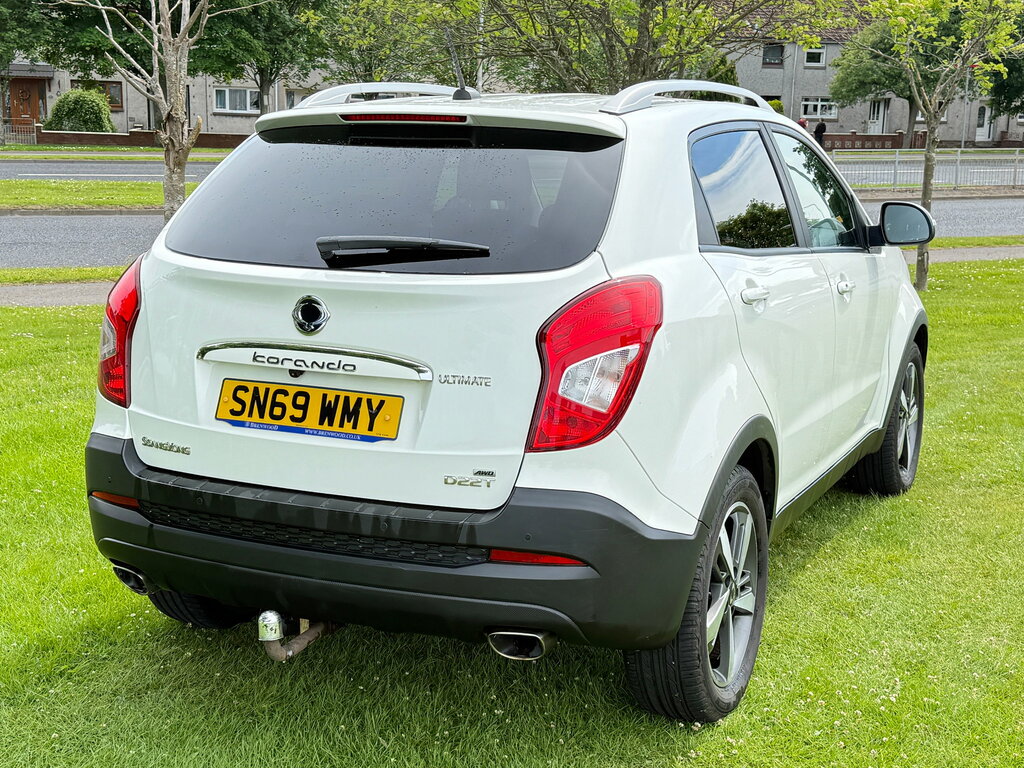 SsangYong Korando 2.2D Ultimate Suv 4Wd Euro 6 178 White #5