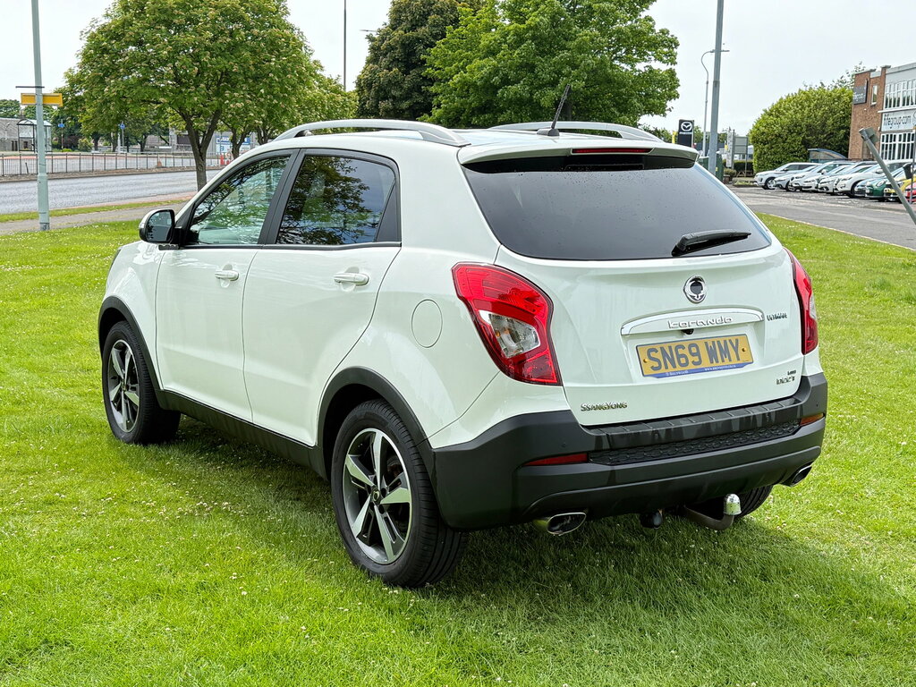 SsangYong Korando 2.2D Ultimate Suv 4Wd Euro 6 178 White #4