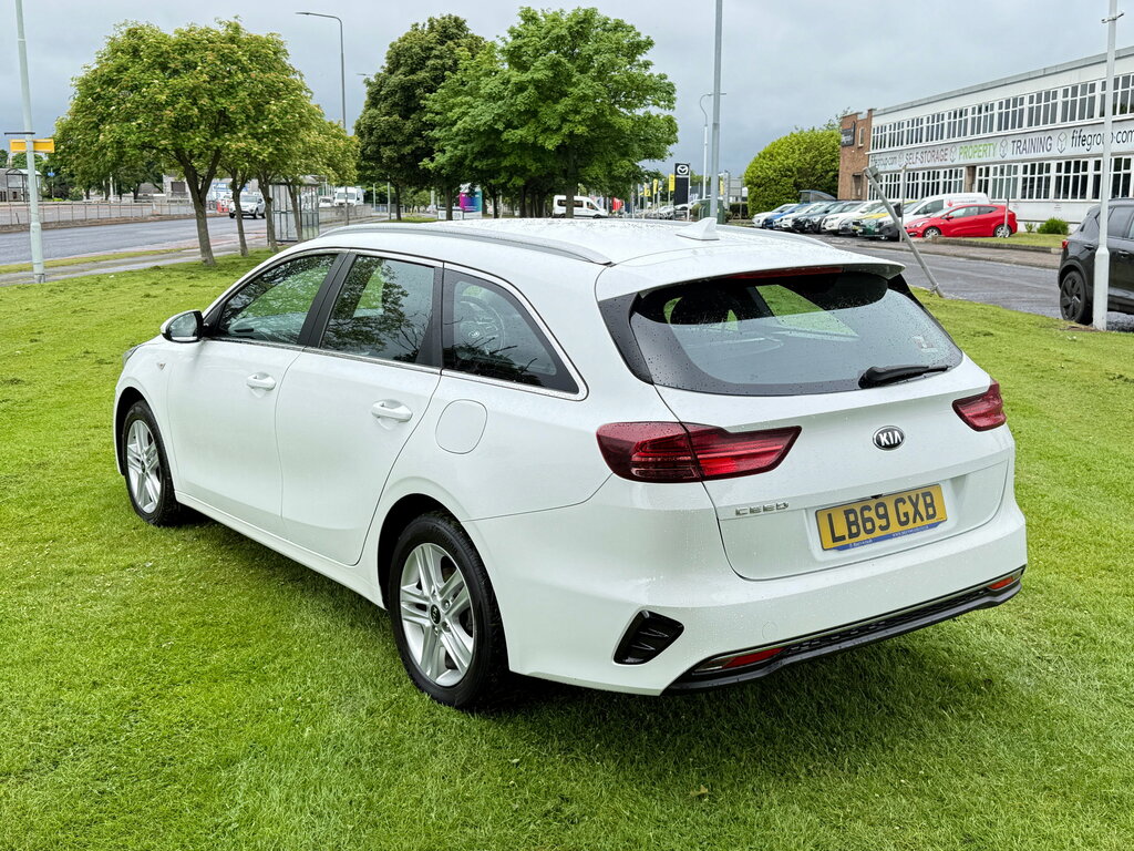 Kia Ceed 1.6 Crdi Eco 2 Sportswagon Euro White #4