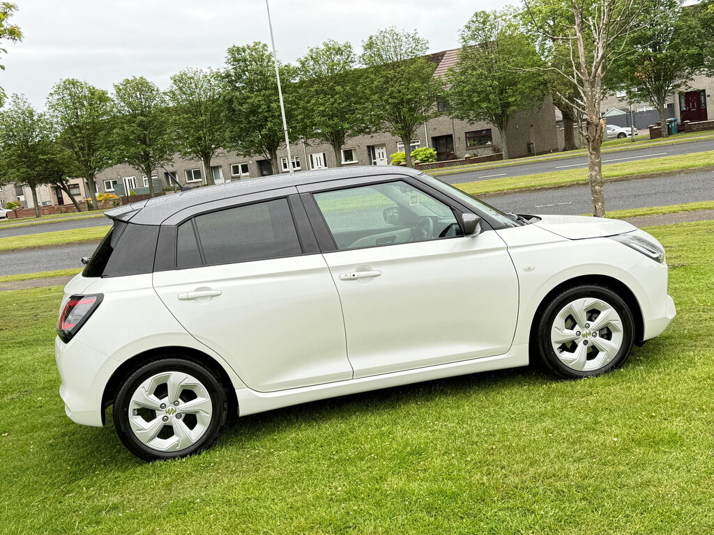 Suzuki Swift 1.2 Mhev Motion Hatchback Hybrid Cvt Eu White #6