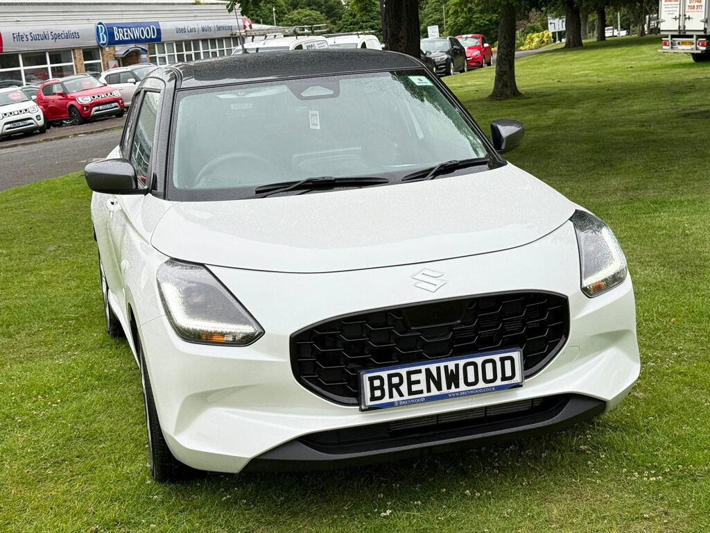 Suzuki Swift 1.2 Mhev Motion Hatchback Hybrid Cvt Eu White #2