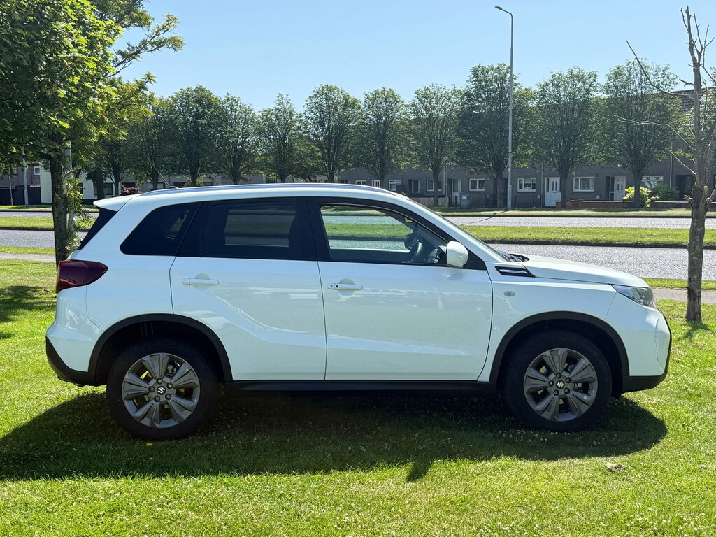 Suzuki Vitara 1.4 Boosterjet Mhev Motion Suv Hybrid M White #6