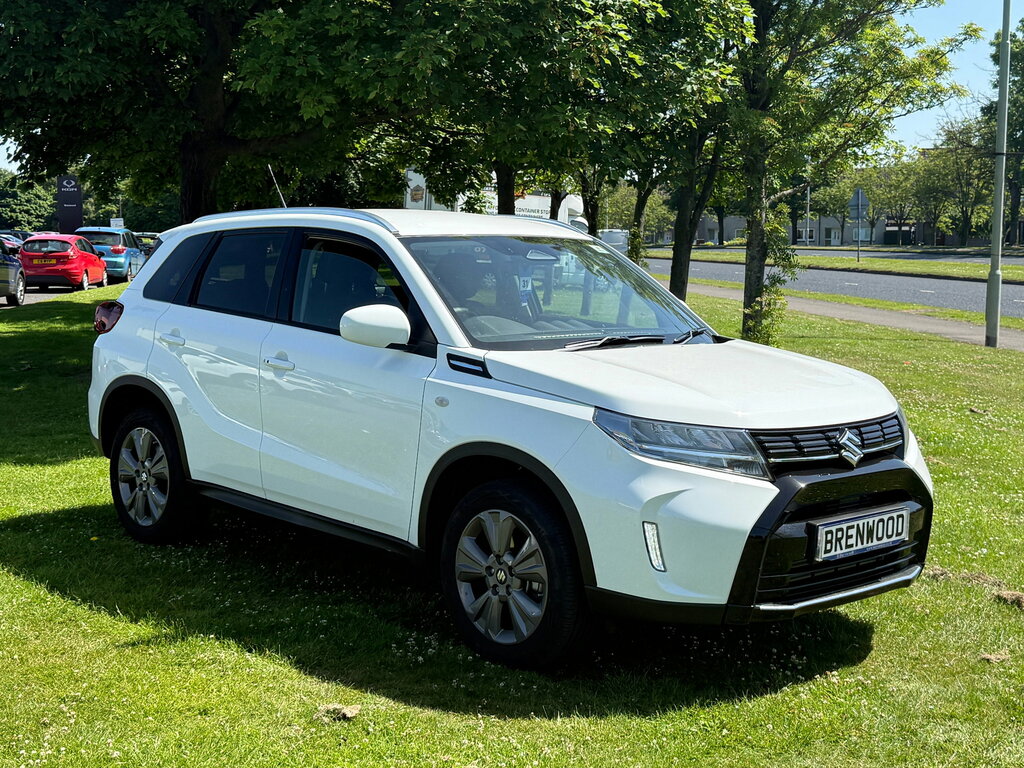 Suzuki Vitara 1.4 Boosterjet Mhev Motion Suv Hybrid M White