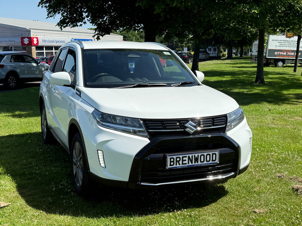 Suzuki Vitara 1.4 Boosterjet Mhev Motion Suv Hybrid M White #2