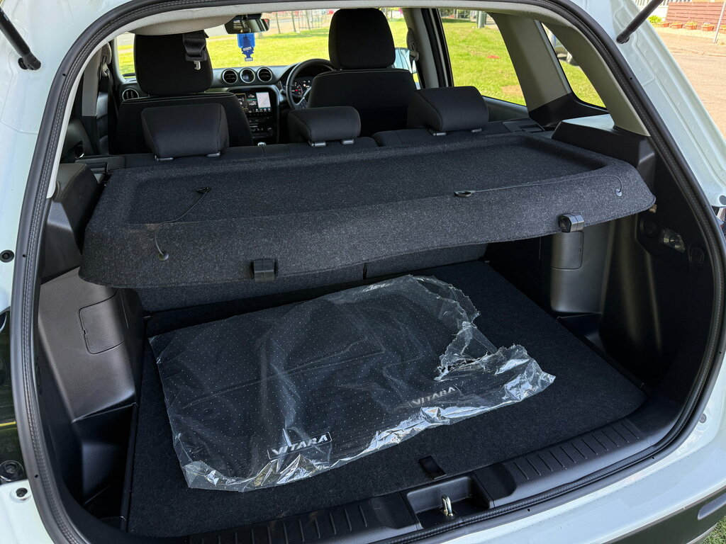 Suzuki Vitara 106Kw 49Kwh Motion Silver #13