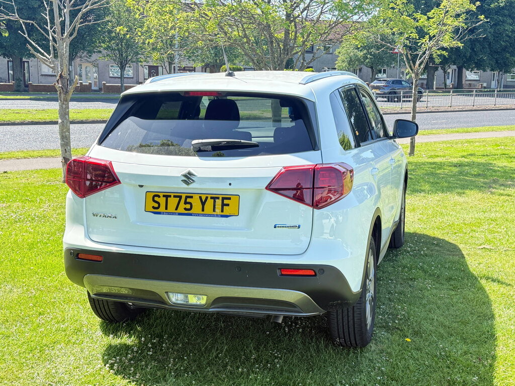 Suzuki Vitara 1.4 Boosterjet Mhev Motion Suv Hybrid M White #5