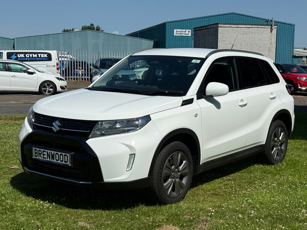 Suzuki Vitara 1.4 Boosterjet Mhev Motion Suv Hybrid M White #3
