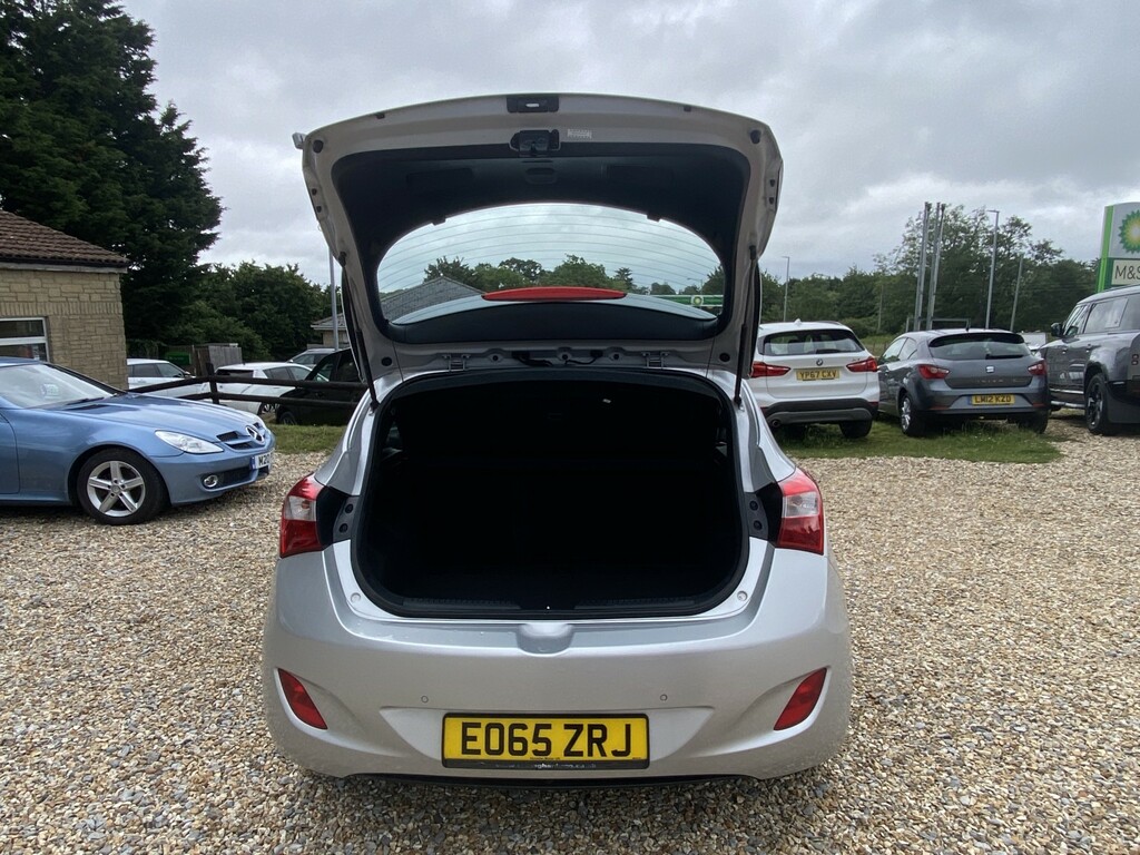 Hyundai I30 Hatchback 1.4 Blue Drive Se 201565 Silver #4