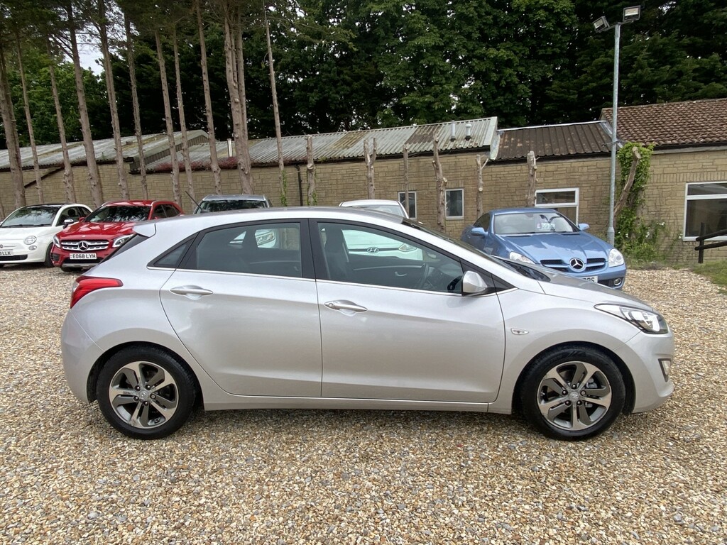 Hyundai I30 Hatchback 1.4 Blue Drive Se 201565 Silver #2