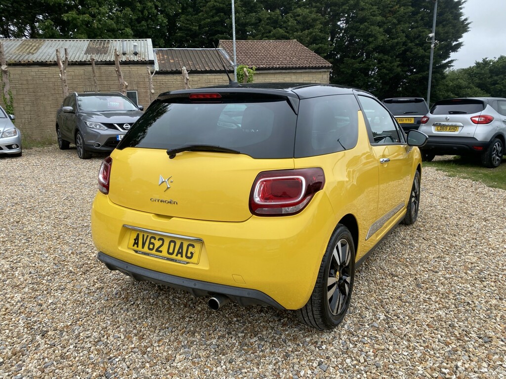 Citroen DS3 Hatchback 1.6 Vti Dstyle 201362 Yellow #3