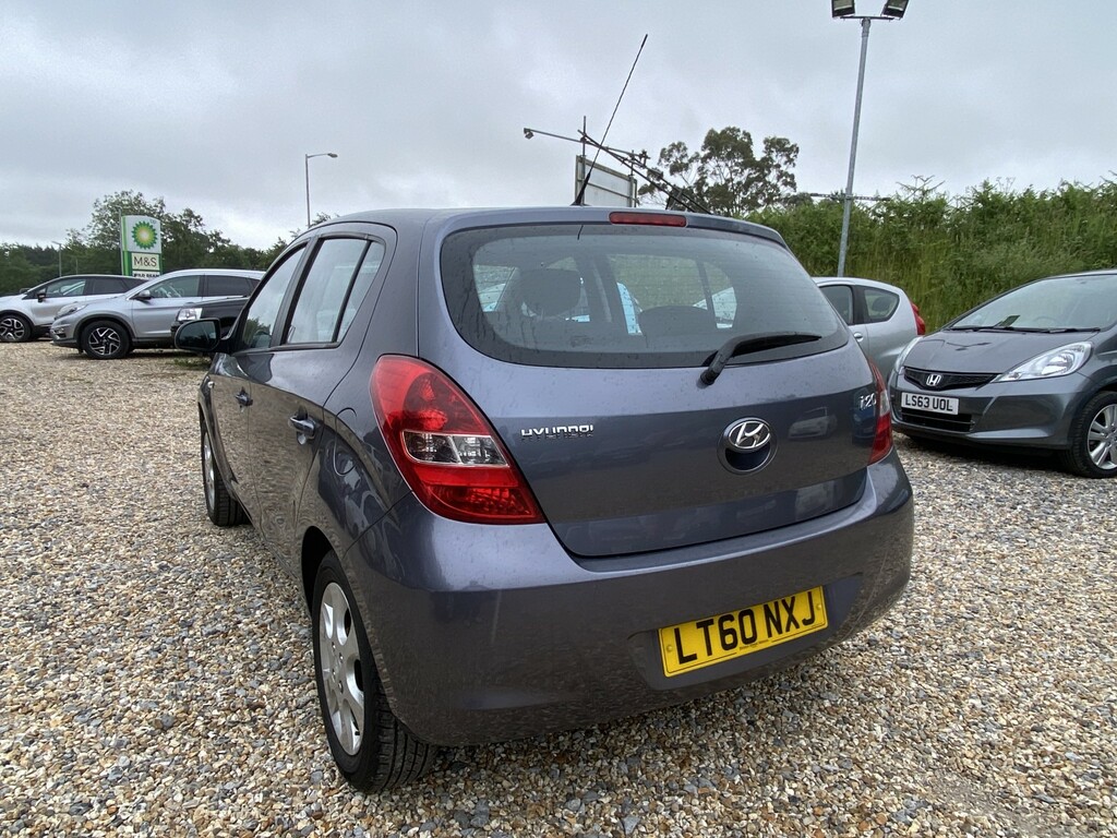 Hyundai I20 Red #18