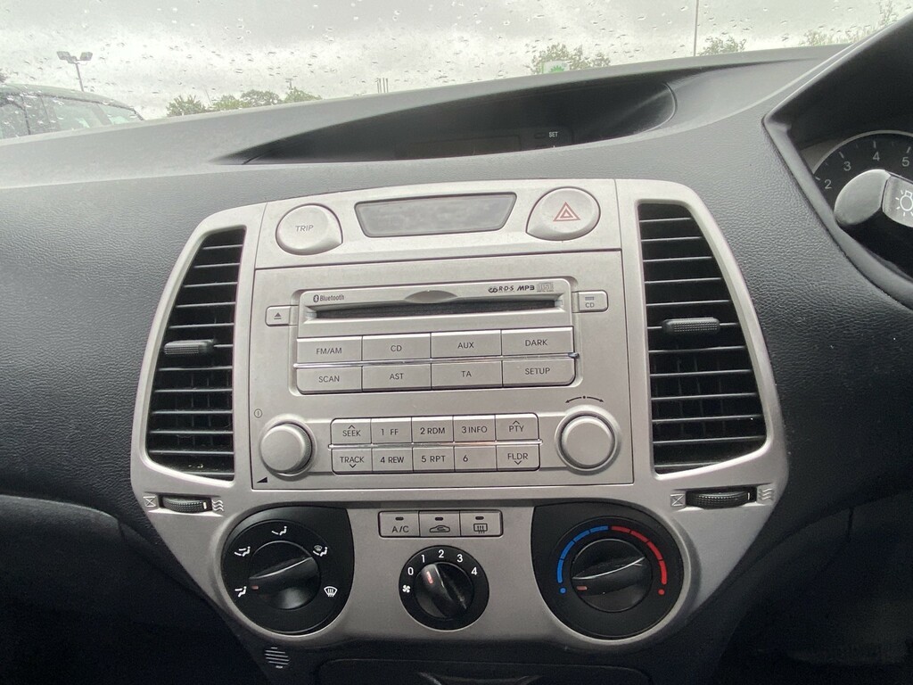 Hyundai I20 Red #7