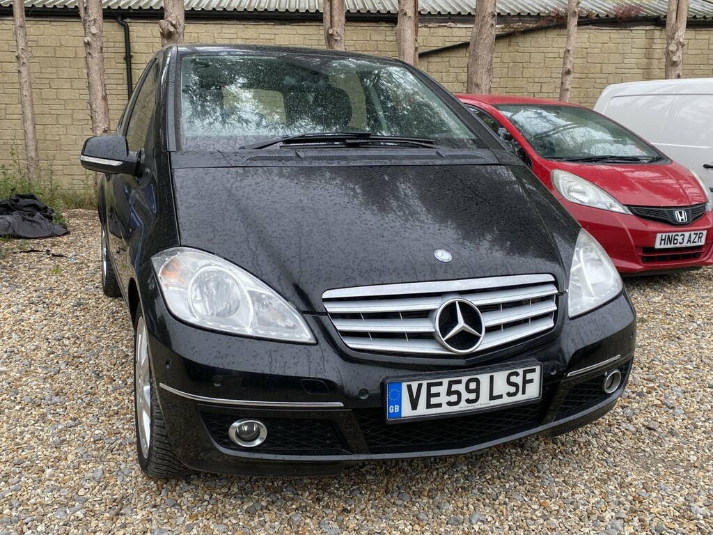 Mercedes-Benz A Class Hatchback 2.0 A180 Cdi Avantgarde Se 200959 Black #2