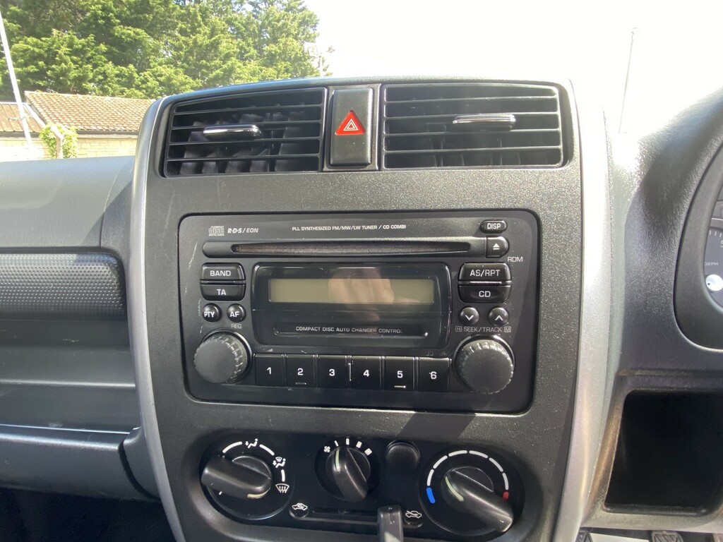 Suzuki Jimny 1.3 Jlx Black #7