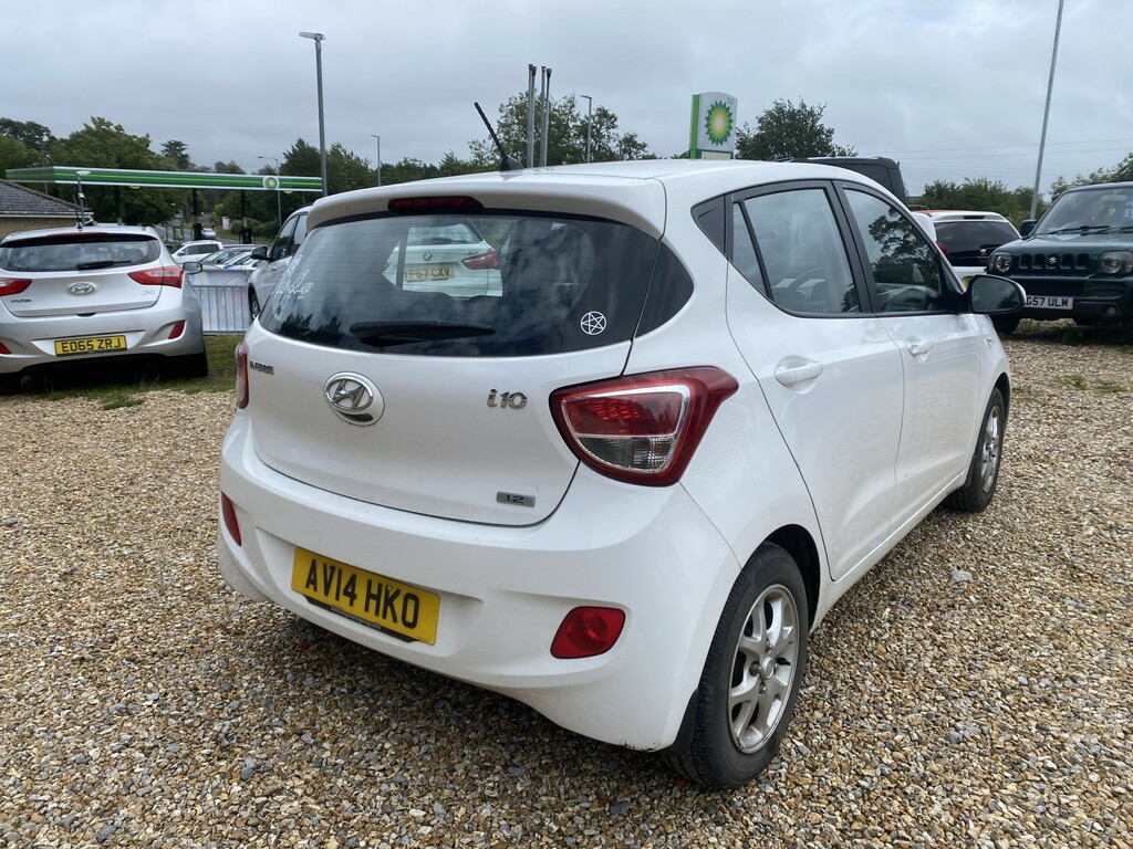 Hyundai I10 1.2 Se White #3