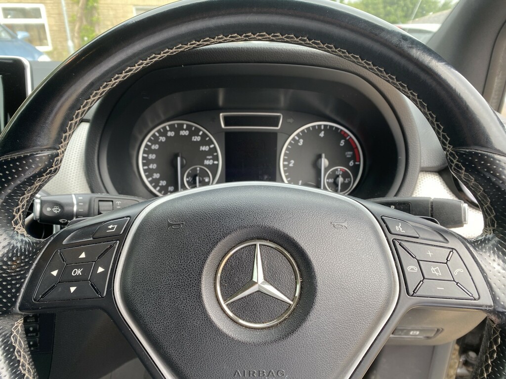 Mercedes-Benz B Class B180 Sport Cdi Blueefficiency White #7