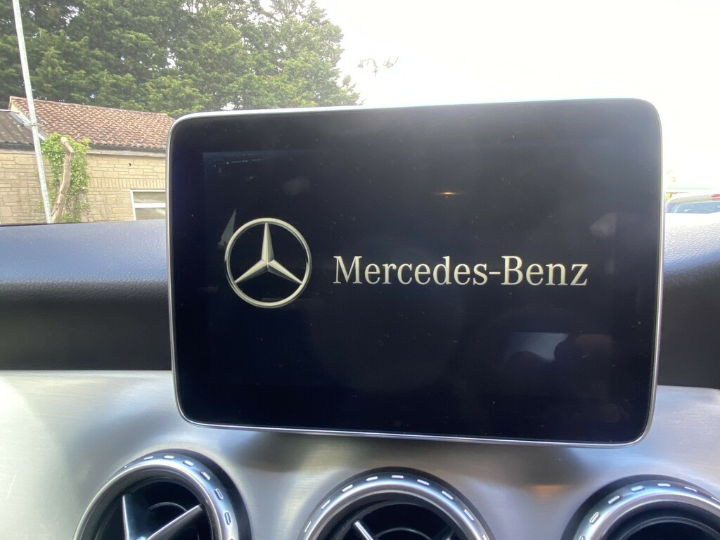 Mercedes-Benz GLA Class 2.1 Gla220d Amg Line Black #5