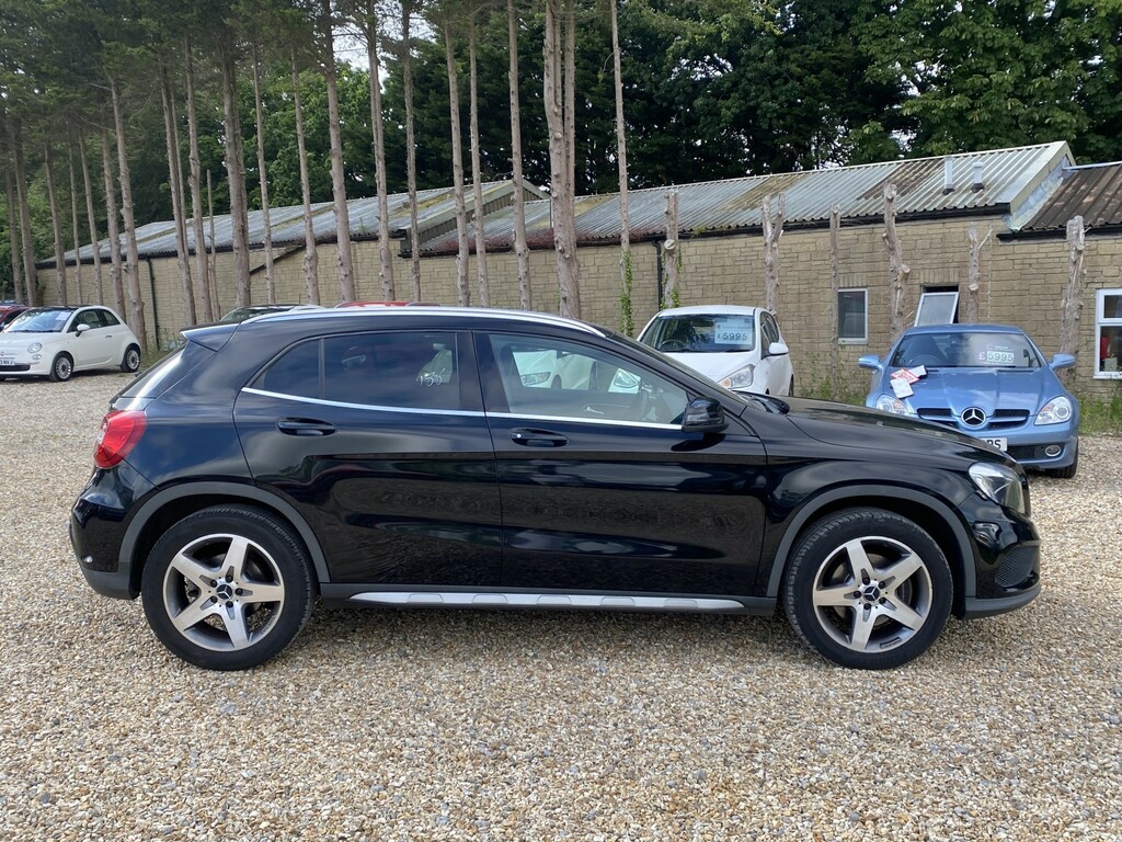 Mercedes-Benz GLA Class 2.1 Gla220d Amg Line Black #2