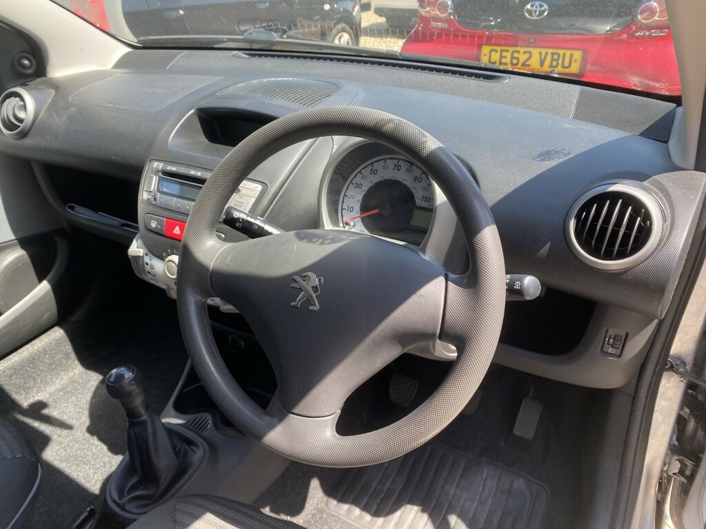 Peugeot 107 1.0 12V Active Silver #5