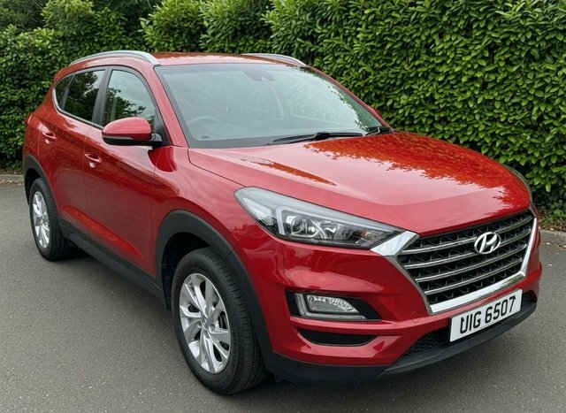 Hyundai Tucson 1.6 Gdi Se Nav Suv Euro 6 S S Red