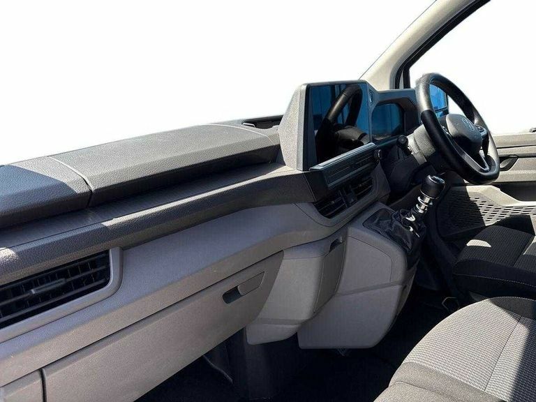 Volkswagen Transporter 2.0 Tdi 150 Commerce Plus Van KM25CZX White #2