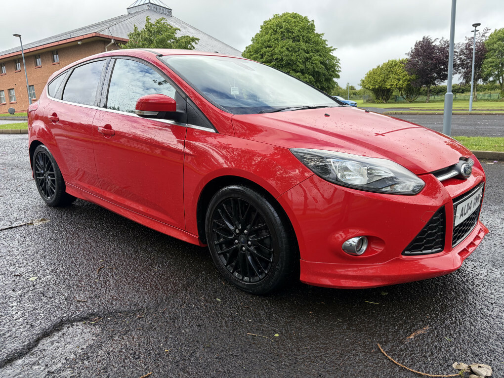 Ford Focus Zetec S Tdci Red #4