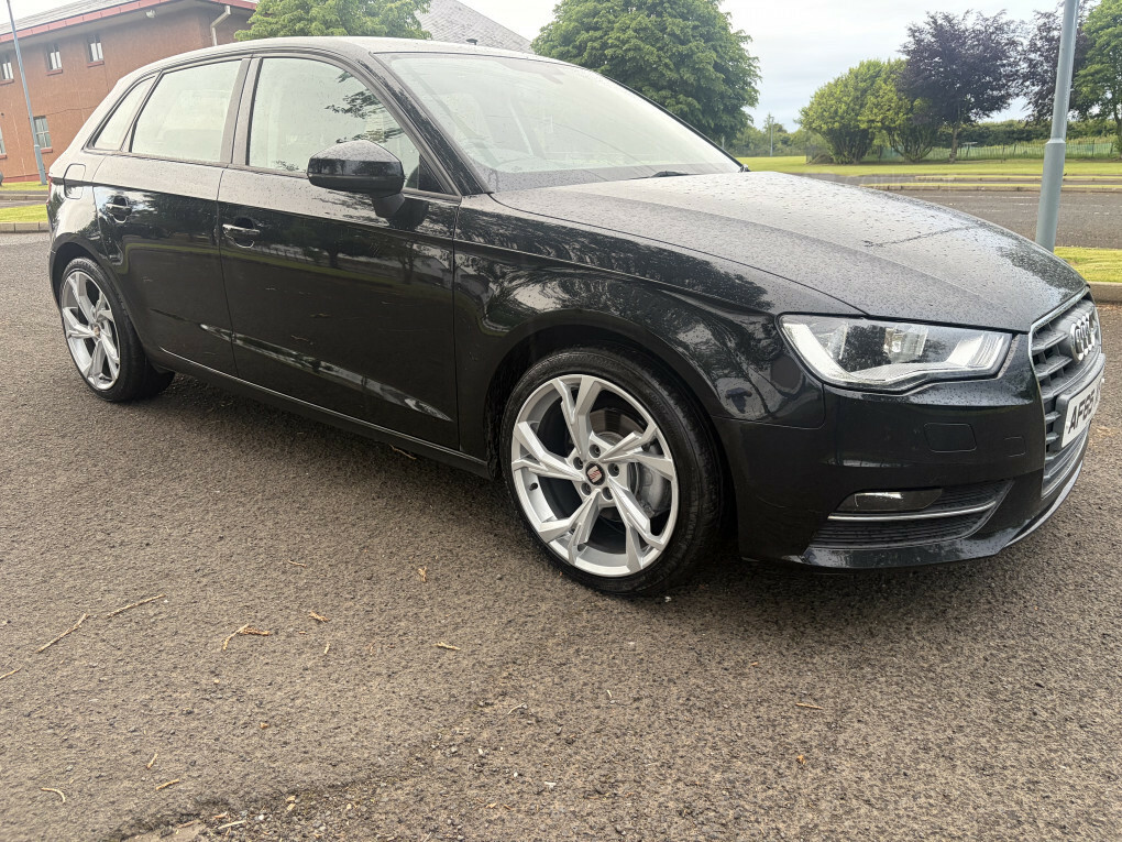 Audi A3 Sportback Se Tdi  #4