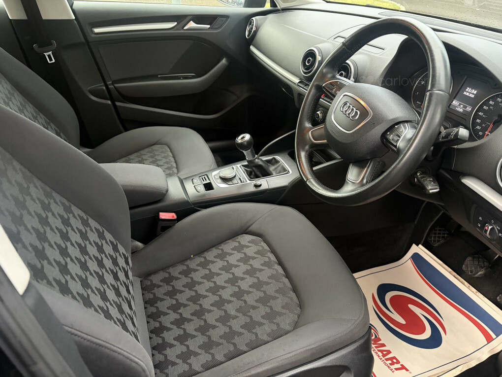 Audi A3 Sportback Se Tdi  #6