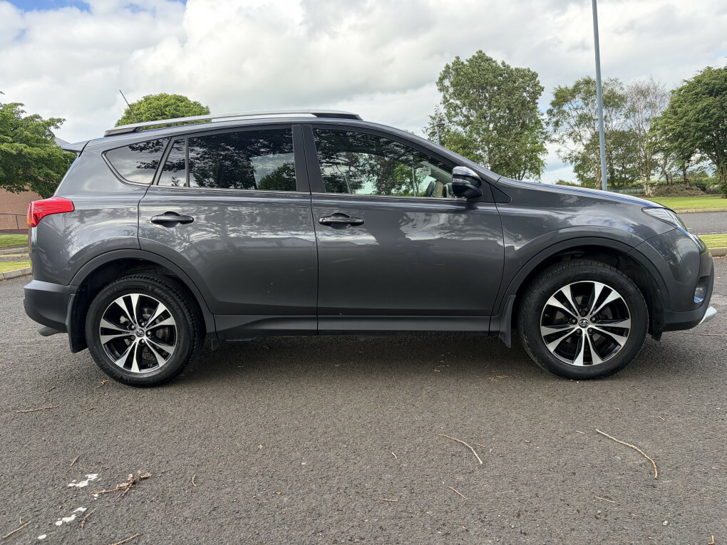 Toyota Rav 4 Invincible D-4d 4X2 #3