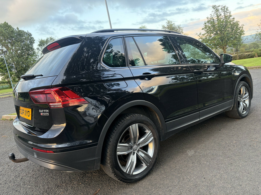 Volkswagen Tiguan 2017 17 Black #11