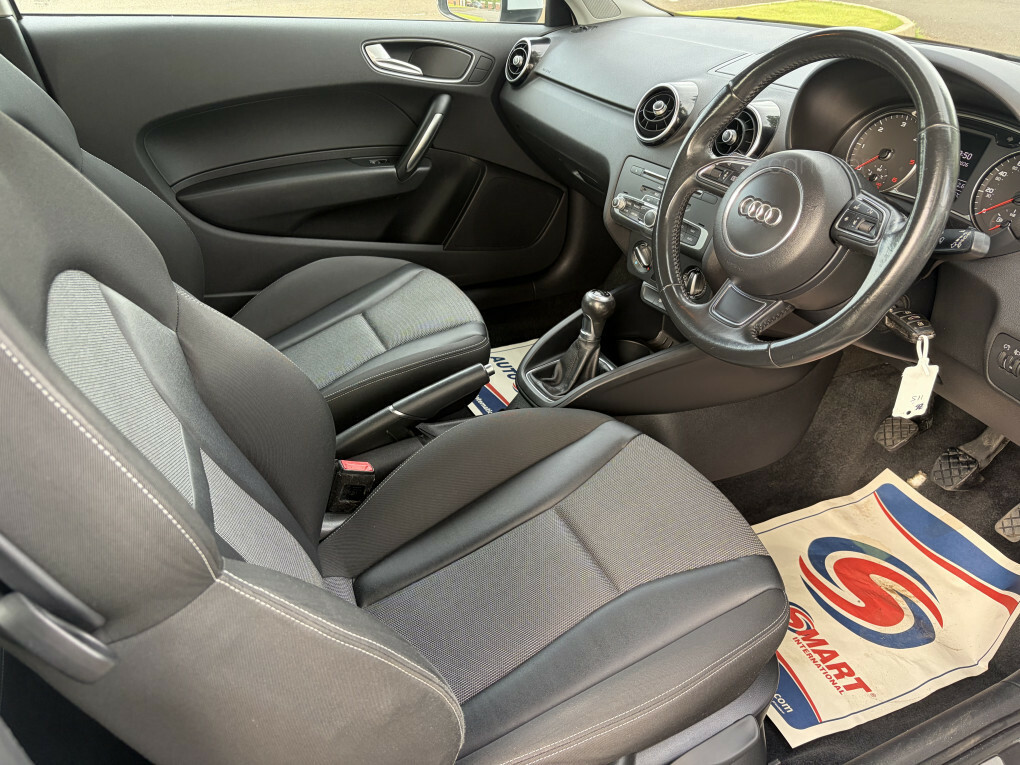 Audi A1 Sport Tdi  #6
