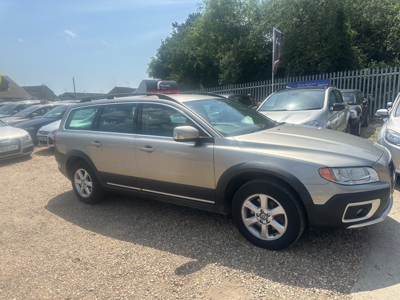 Volvo XC70 2.0 D3 Es Geartronic Gold #3