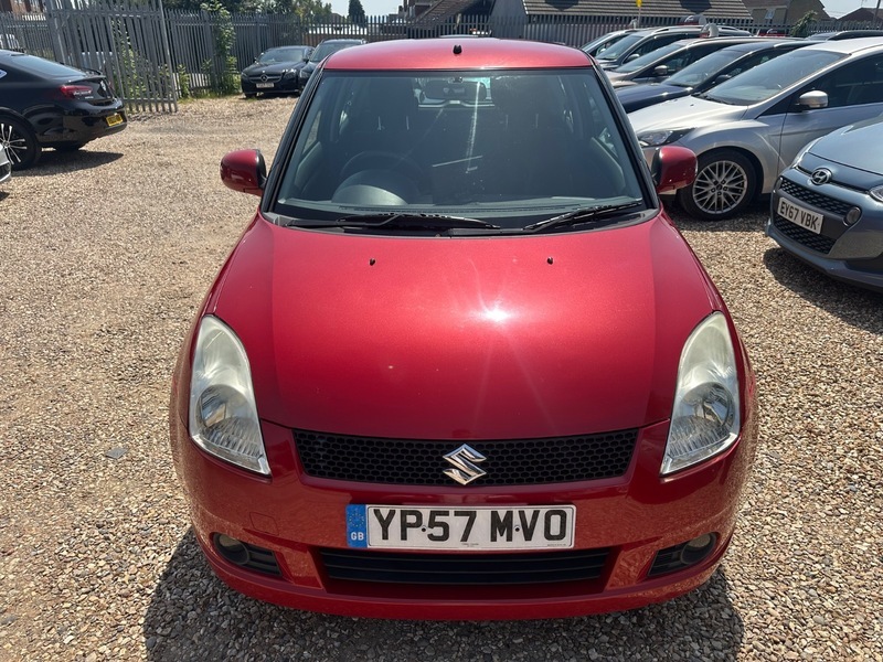 Suzuki Swift 1.5 Glx Hatchback Red #5