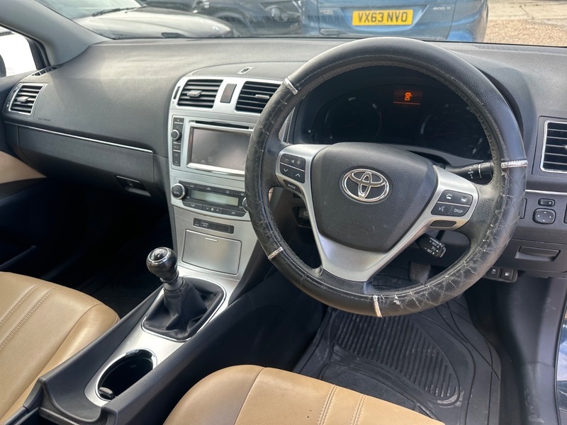 Toyota Avensis 2.0L Tr D-4d Grey #9