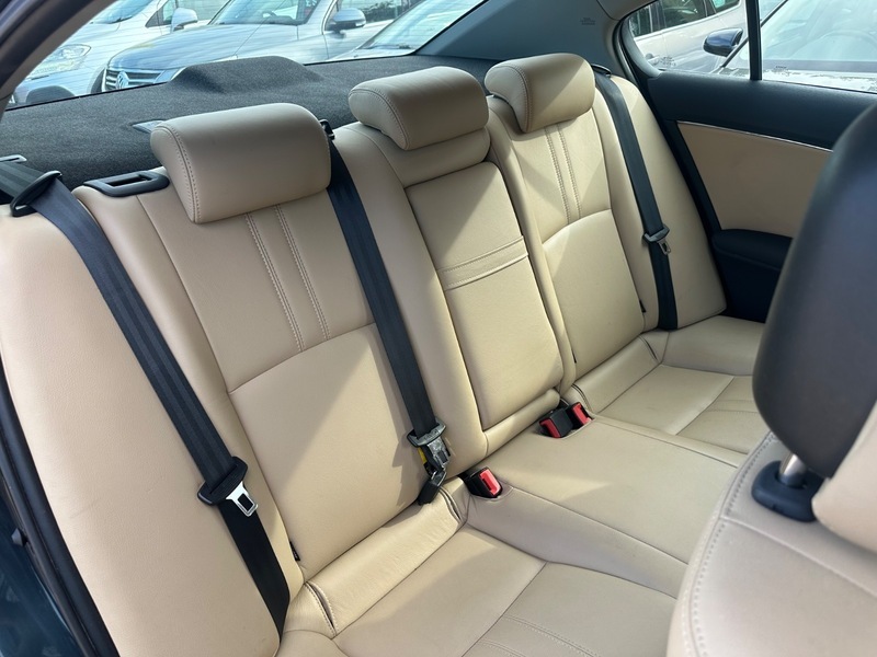 Toyota Avensis 2.0L Tr D-4d Grey #19