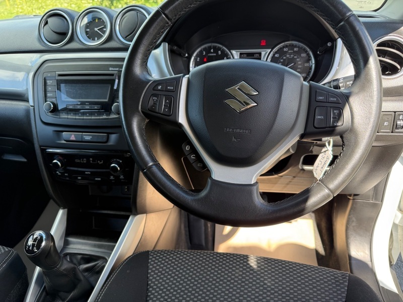 Suzuki Vitara Hatchback Blue #10