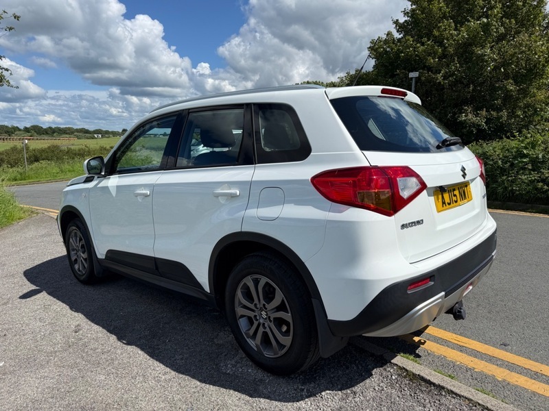 Suzuki Vitara Hatchback Blue #7