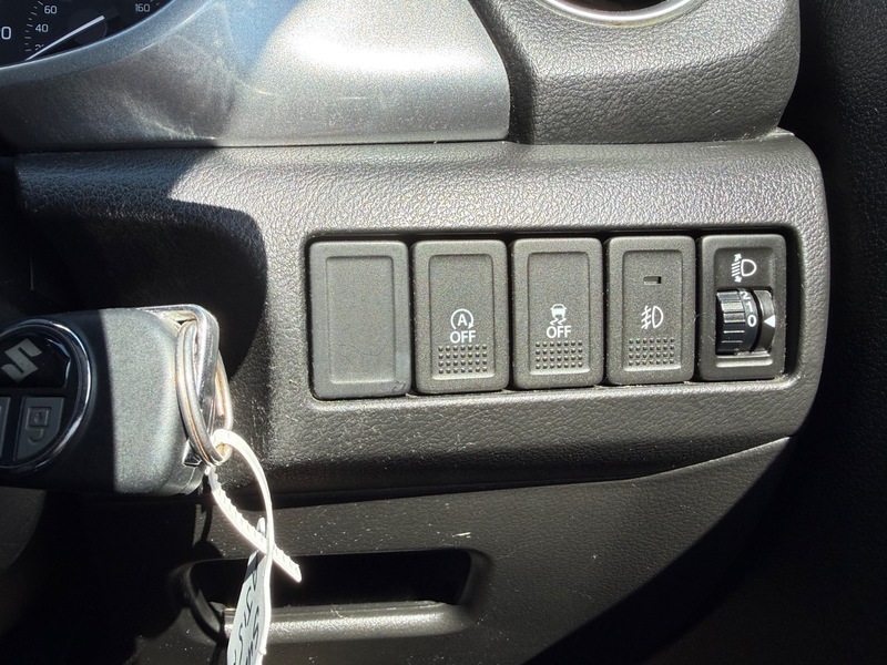 Suzuki Vitara Hatchback Blue #15
