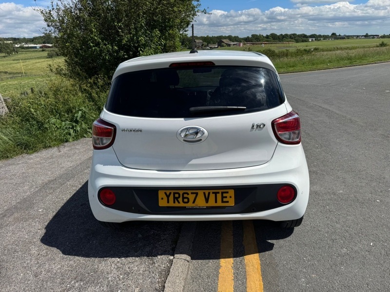 Hyundai I10 Premium Se White #4